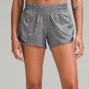 COPY - LuLu Lemon Hotty Hot LR 4” Size 6